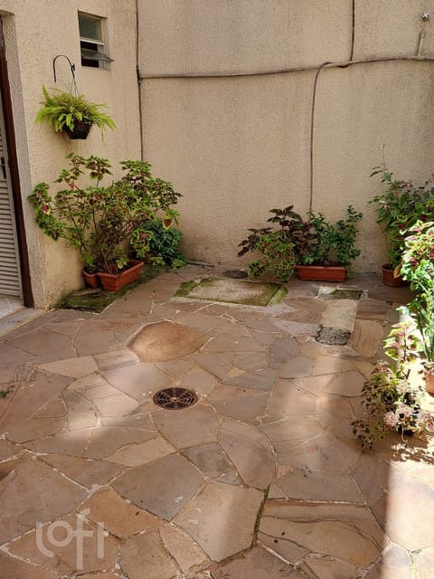 Image 17 - 236551